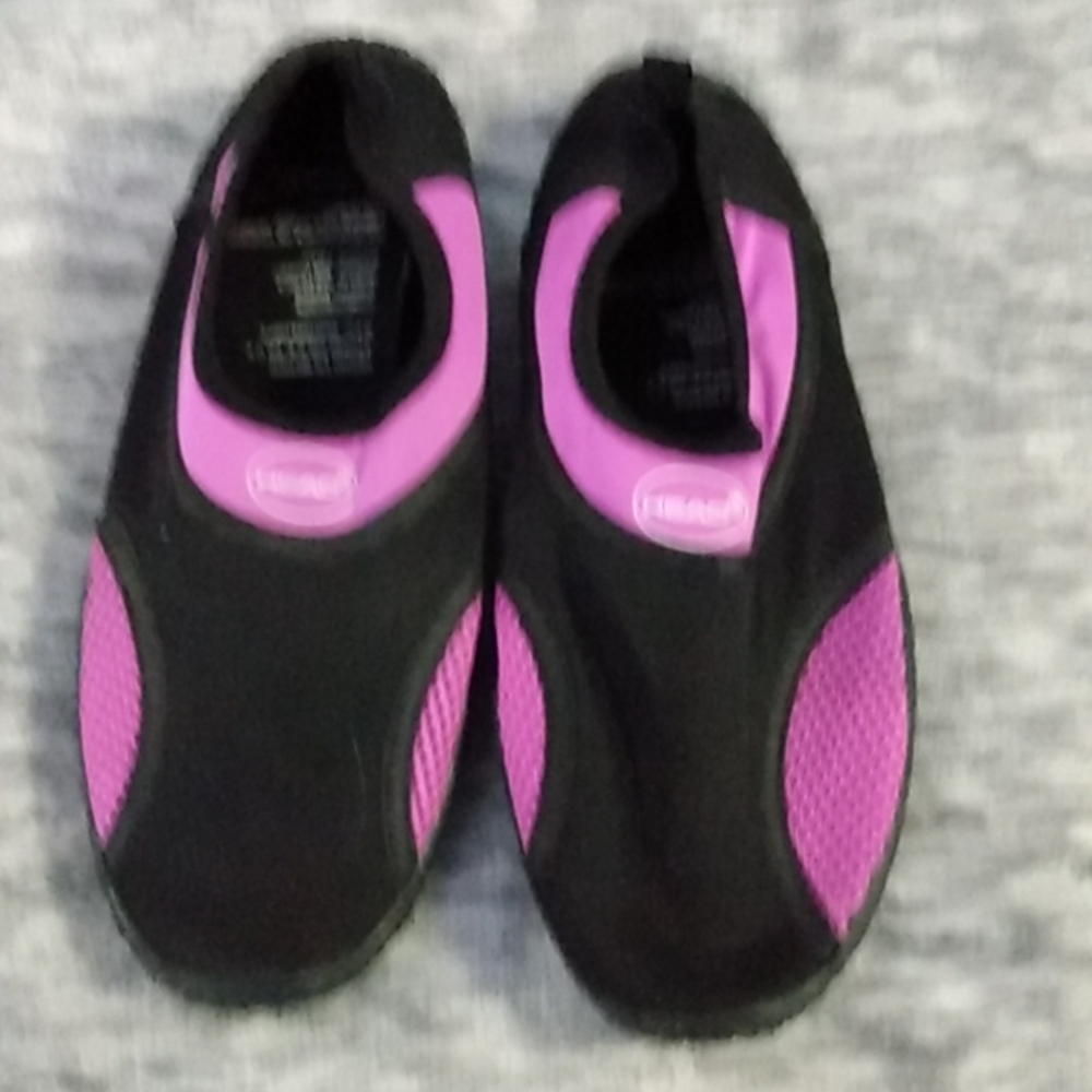 Women s shoes